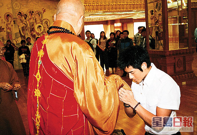 2000年，郭富城獲星雲大師舉行皈依儀式，獲賜法號「普善」。