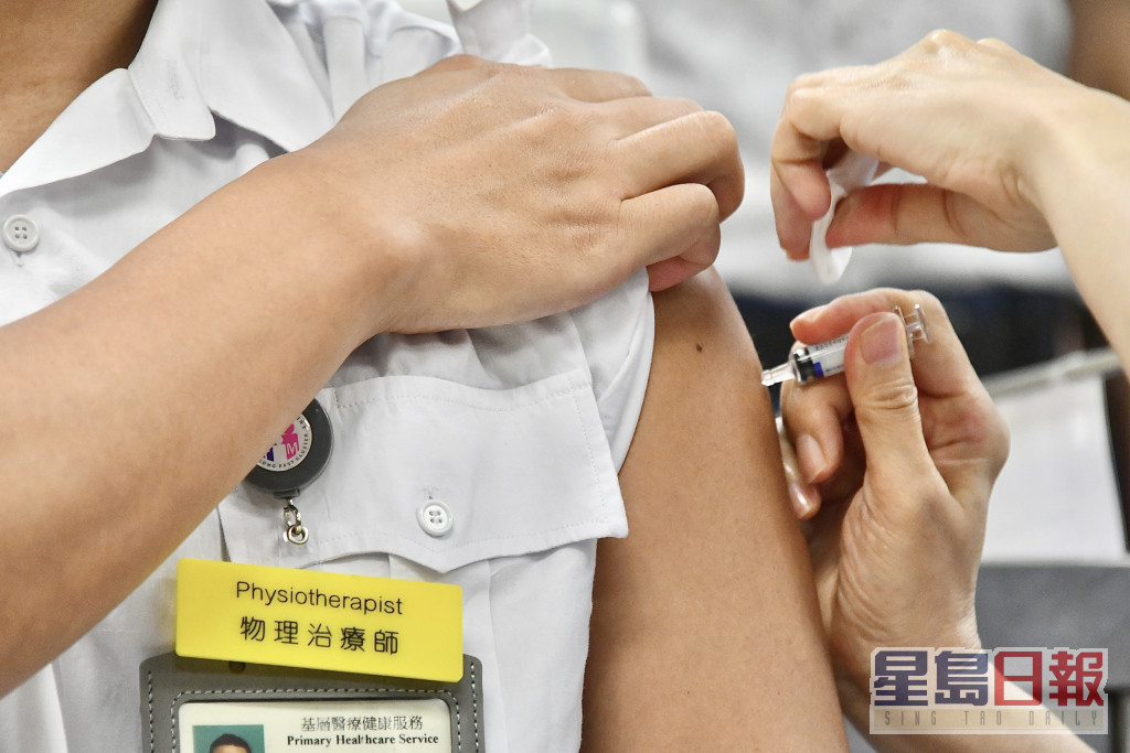 医管局称大部分人接种流感疫苗，一般并无其他副作用。资料图片