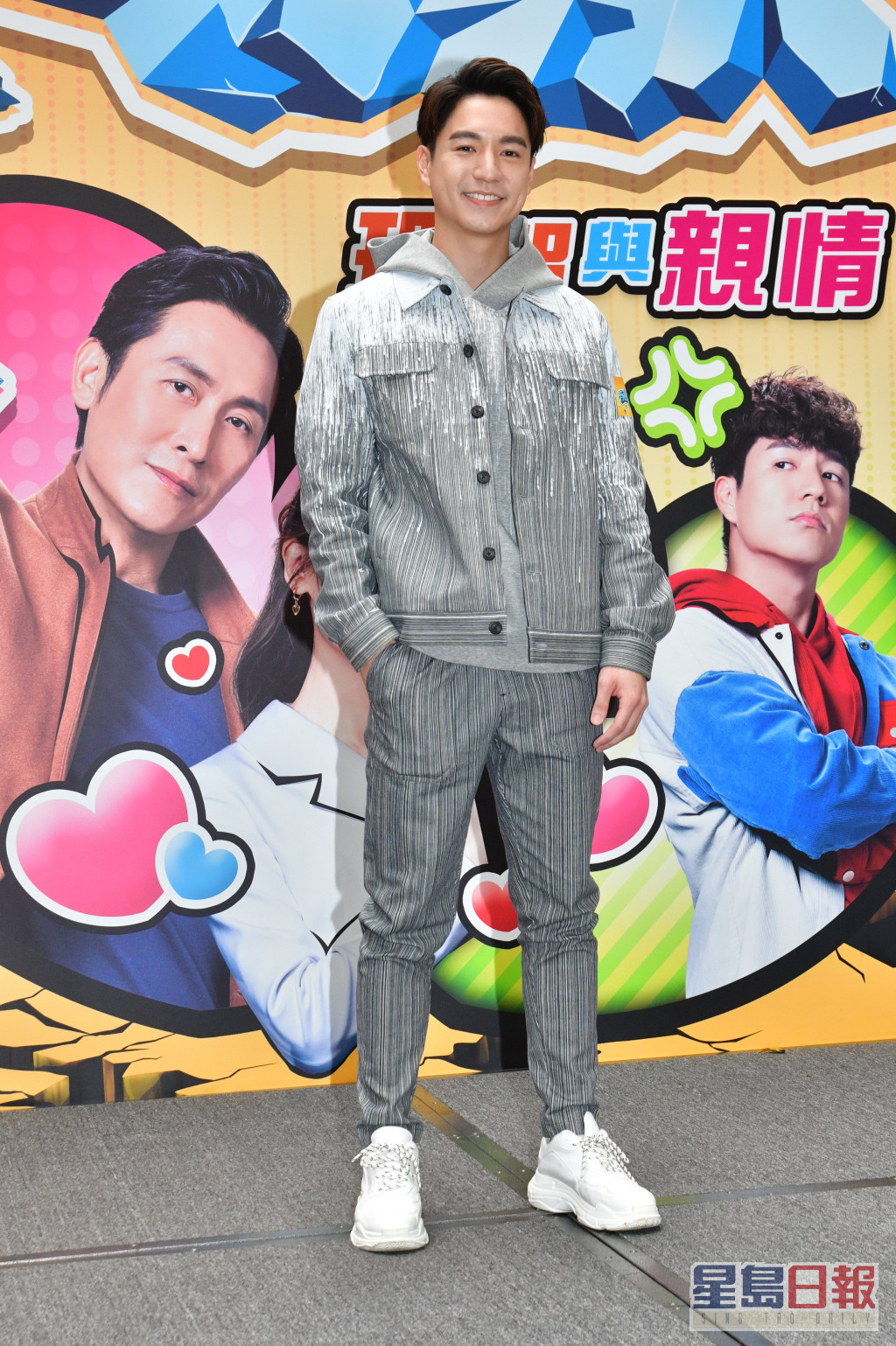 吴伟豪与李佳芯在剧中演母子角色。