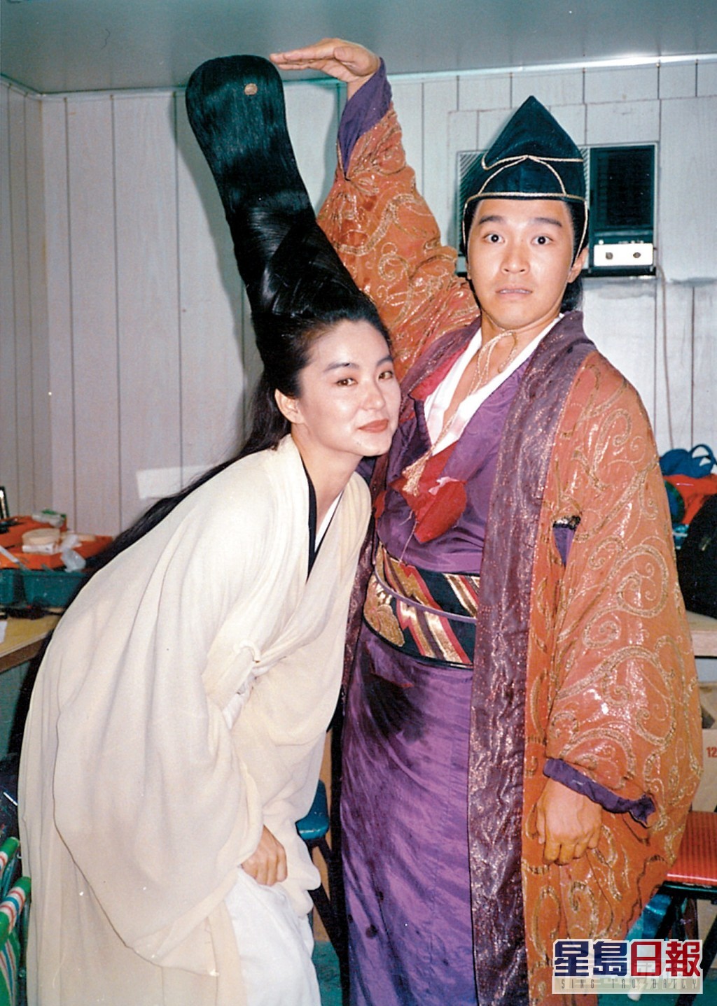 林青霞曾与多位影星合作，包括周星驰、张曼玉、同样是来自台湾的王祖贤等等。