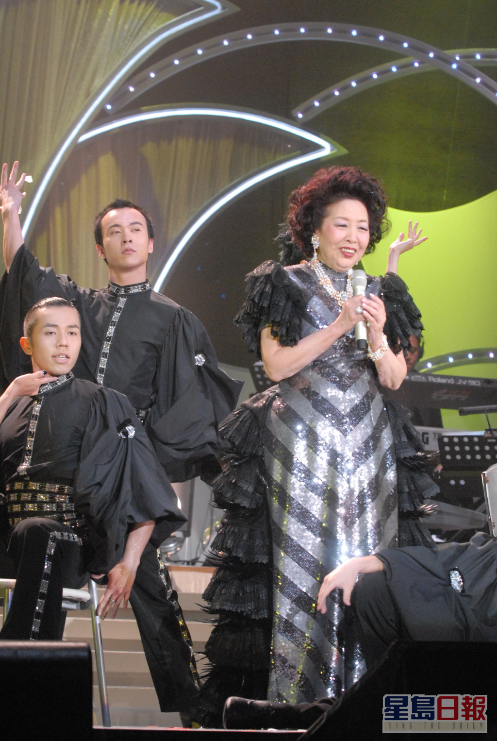 2007年，靜婷一連3場《靜聽．靜婷演唱會》於九展Starhall舉行。