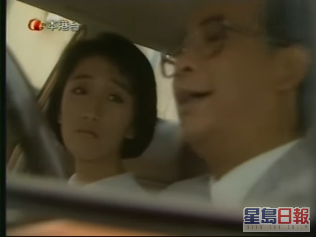 1987年《香港情》，当时同甄楚倩演父女。 