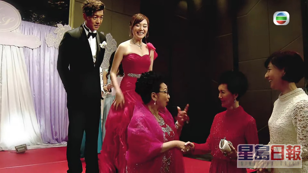 沈芝華特別客串演出湯洛雯的「表姨媽」。