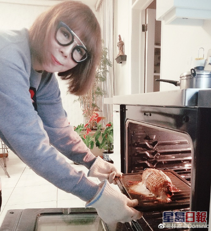 今年新年，林嘉华太太亲自下厨。