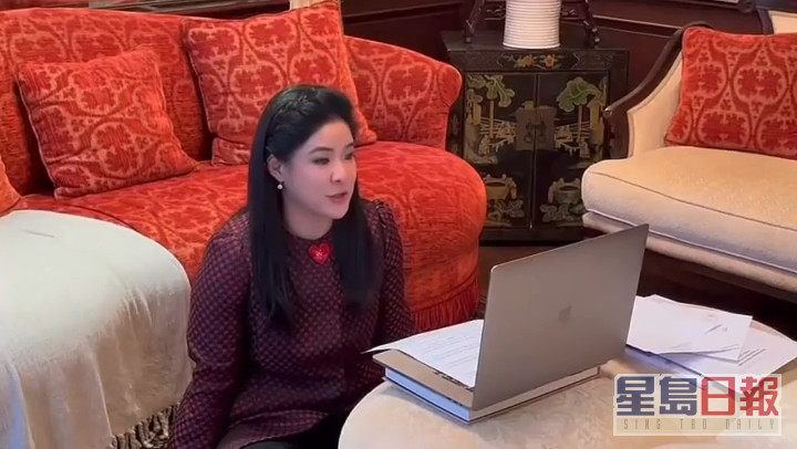 百億名媛馮詠儀與影后劉嘉玲合照而引起網民討論。