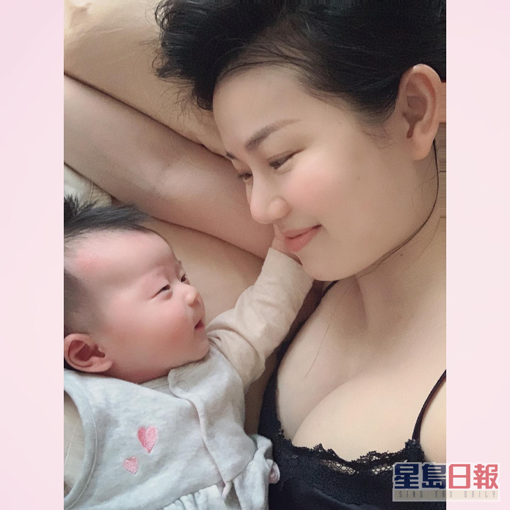 張美妮婚後育有一3歲多女兒「笑咪咪」。