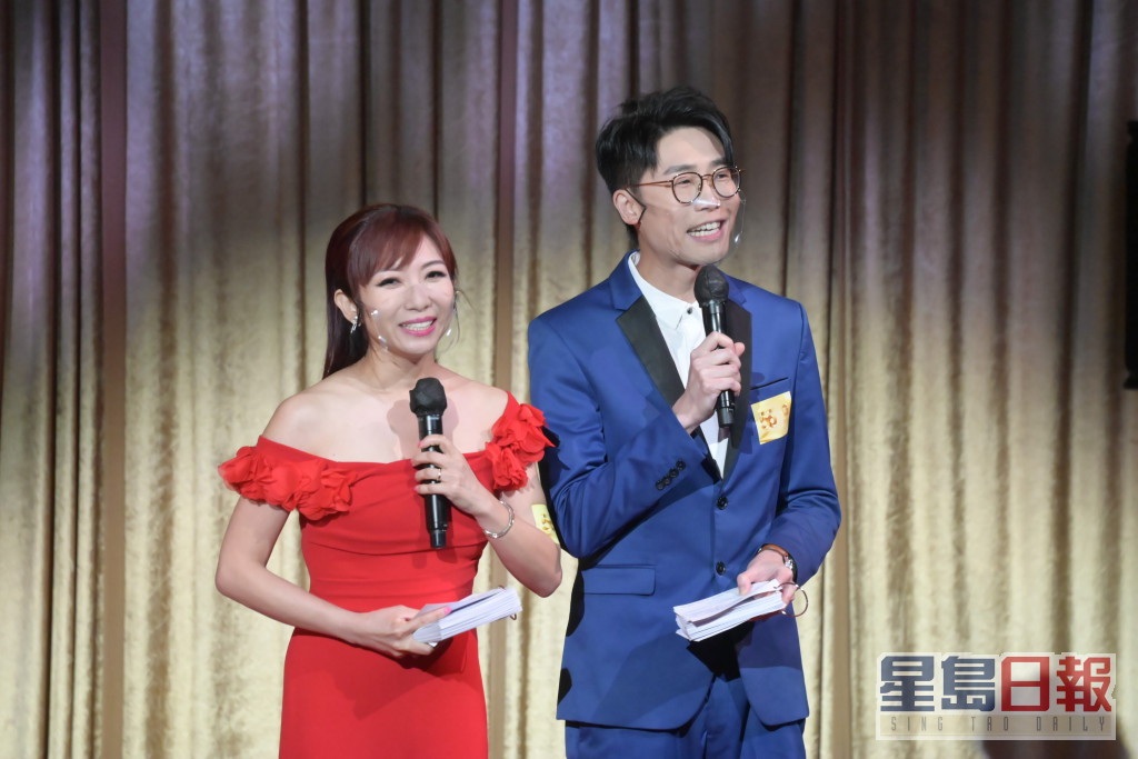 「无綫电视55周年台庆亮灯仪式暨记者会」司仪是朱凯婷及陆浩明。