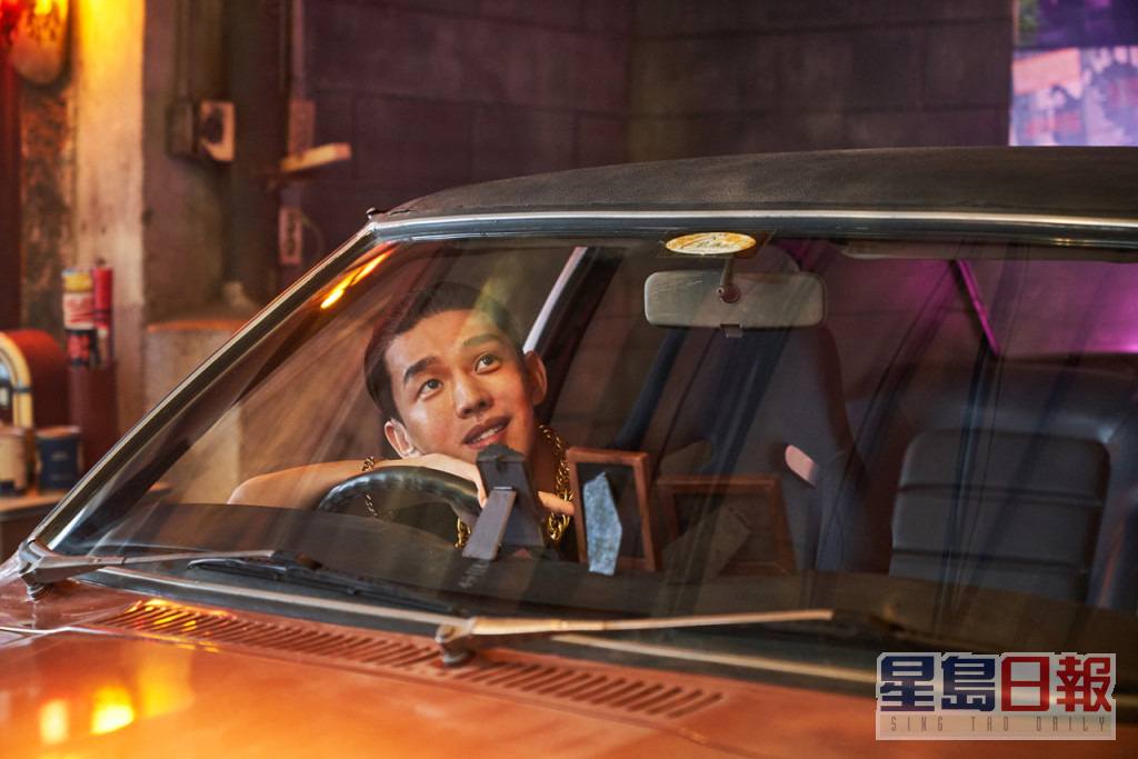 劉亞仁在片中飾演最強賽車手。