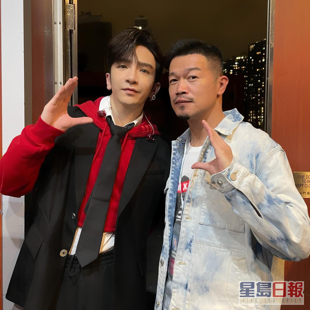 曾经为ViuTV多个节目排舞嘅编舞师Zero（邓骏铭）亦曾于IG发文，将矛头直指演唱会舞蹈总监Rock Sir。