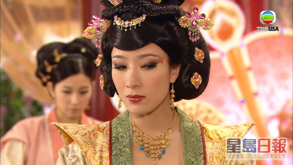 2009年台庆剧《宫心计》杨茜尧黑化演技成为一时热话。  ​
