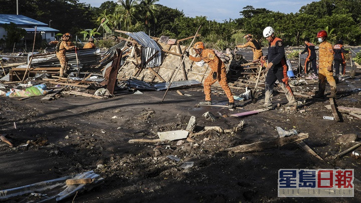 尼格周末在呂宋島登陸，引發多處洪水及山泥傾瀉。AP圖片