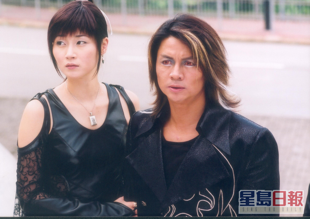 万绮雯在亚视的《我和僵尸有个约会》系列，是香港电视剧的经典作品。