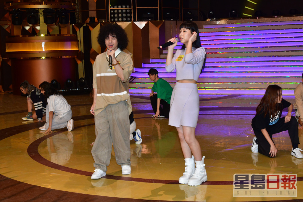 Gigi同Mike台庆当晚表演项目「声生不息福禄寿」。