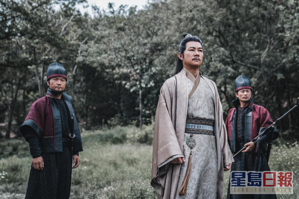 张兆辉在贺岁片《天龙八部之乔峰传》饰演段正淳。