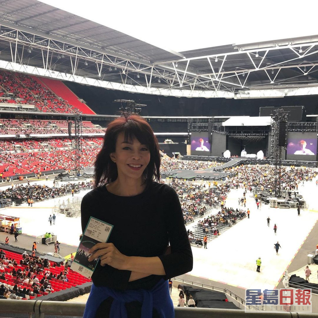 2019年7月鄭裕玲更飛到英國睇BTS演唱會。