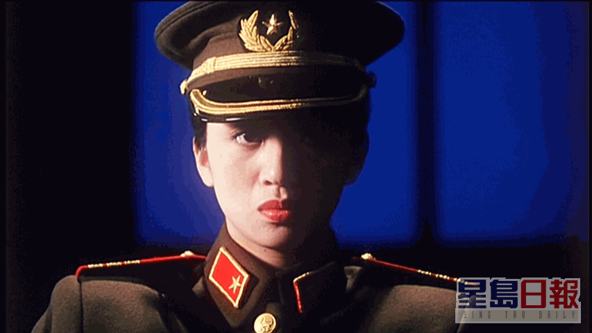 梅艳芳在《川岛芳子》中亦有穿上军服。  ​