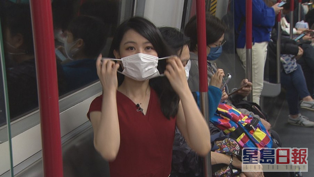 林婷婷在港铁车厢直击全面取消口罩令的情况，其「除罩样」获网民大赞唔戴仲靓。