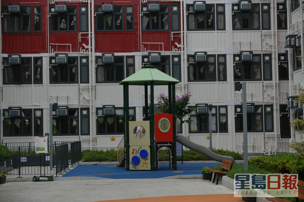 元朗同心村亦设有公共空间，提供多元化服务。