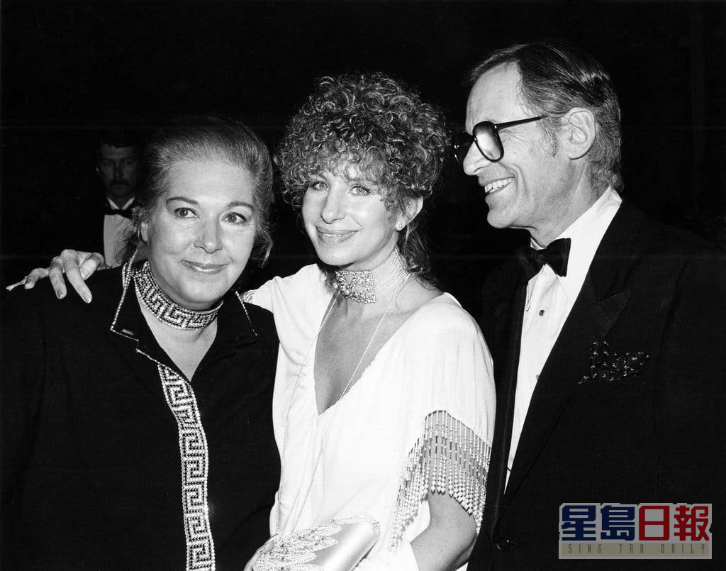 Marilyn及丈夫Alan於1983年有份出席芭芭拉主演的《恩桃》首映。