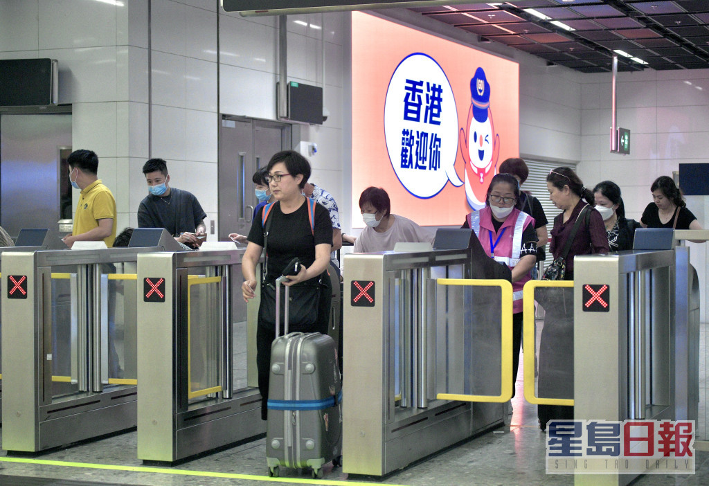 高鐵（香港段）列車服務由每日164班增加至182班。資料圖片