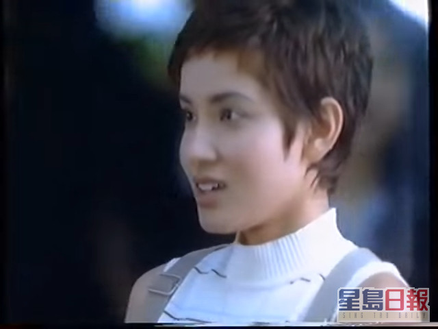 鄭雪兒1997年與天王郭富城合拍廣告而爆紅。