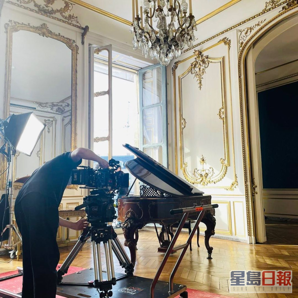 周杰倫早於5月時曾公開拍MV的照片。