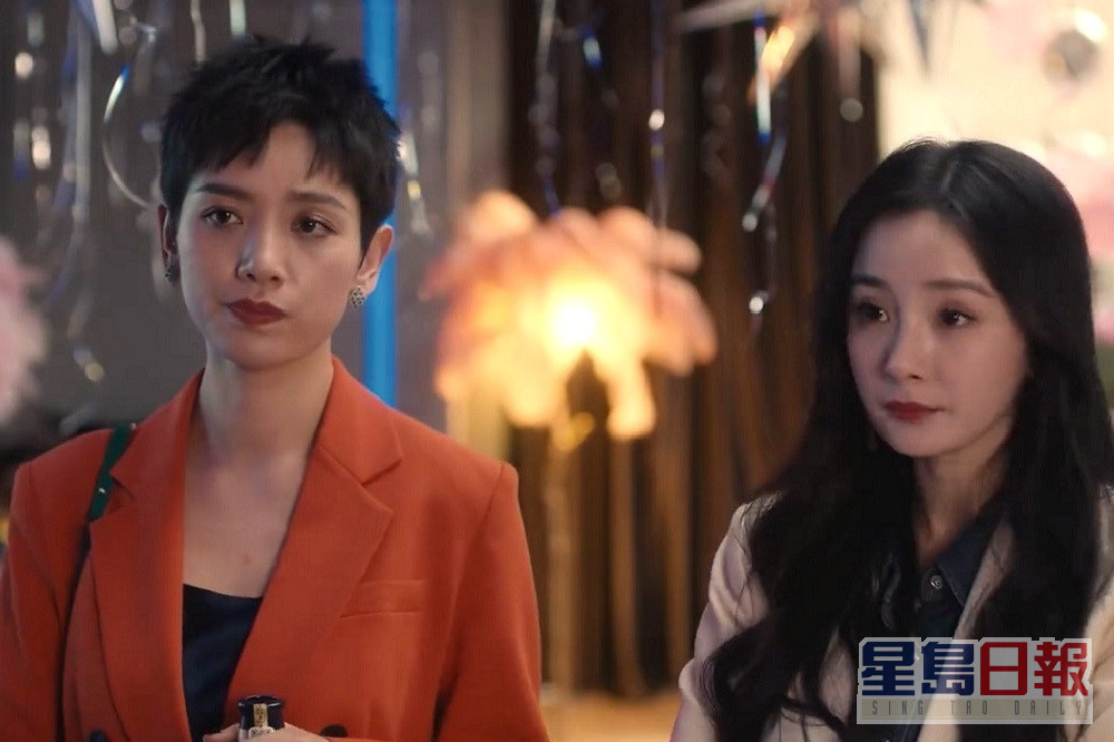 李晓峰在剧集《爱的二八定律》饰演杨幂闺密。