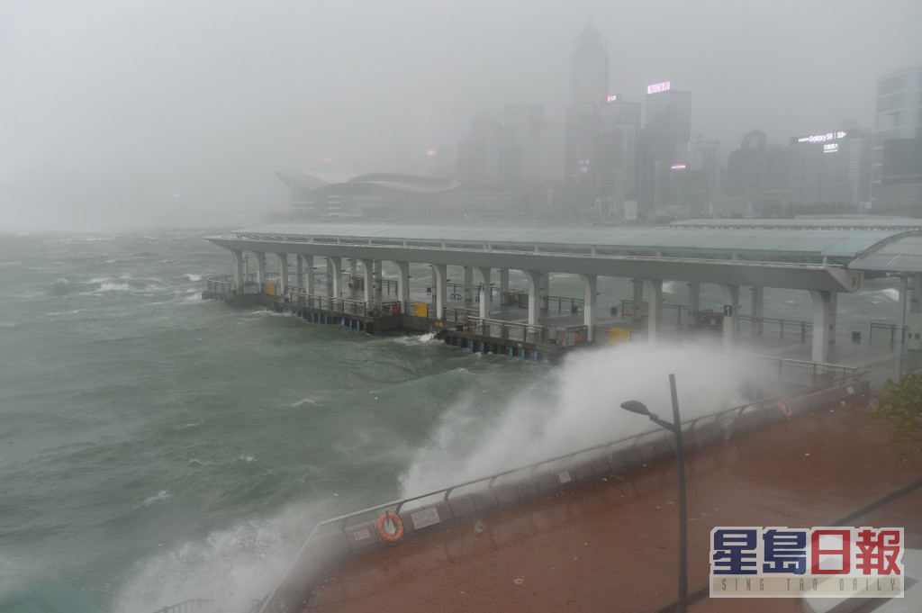 超強颱風天鴿吹襲香港情況。資料圖片