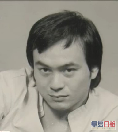 惜锺伟强觉得演员的生活不适合自己，加上始终无法施展其歌唱才能，于是在80年代初离开娱乐圈。