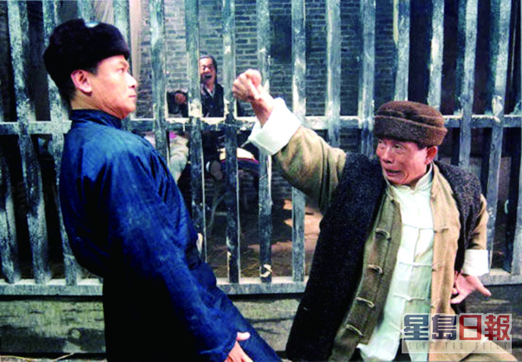 刘家良50年代加入影坛，曾执导拍过多部功夫武侠片，在圈中地位崇高。