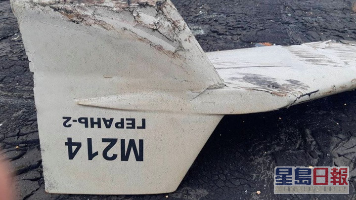 无人机残骸上印有疑似俄语。路透社图片