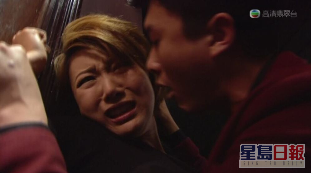 王浩信在2013年台慶劇《法外風雲》中飾演富二代，劇中強姦馬賽的場面令人印象深刻。 