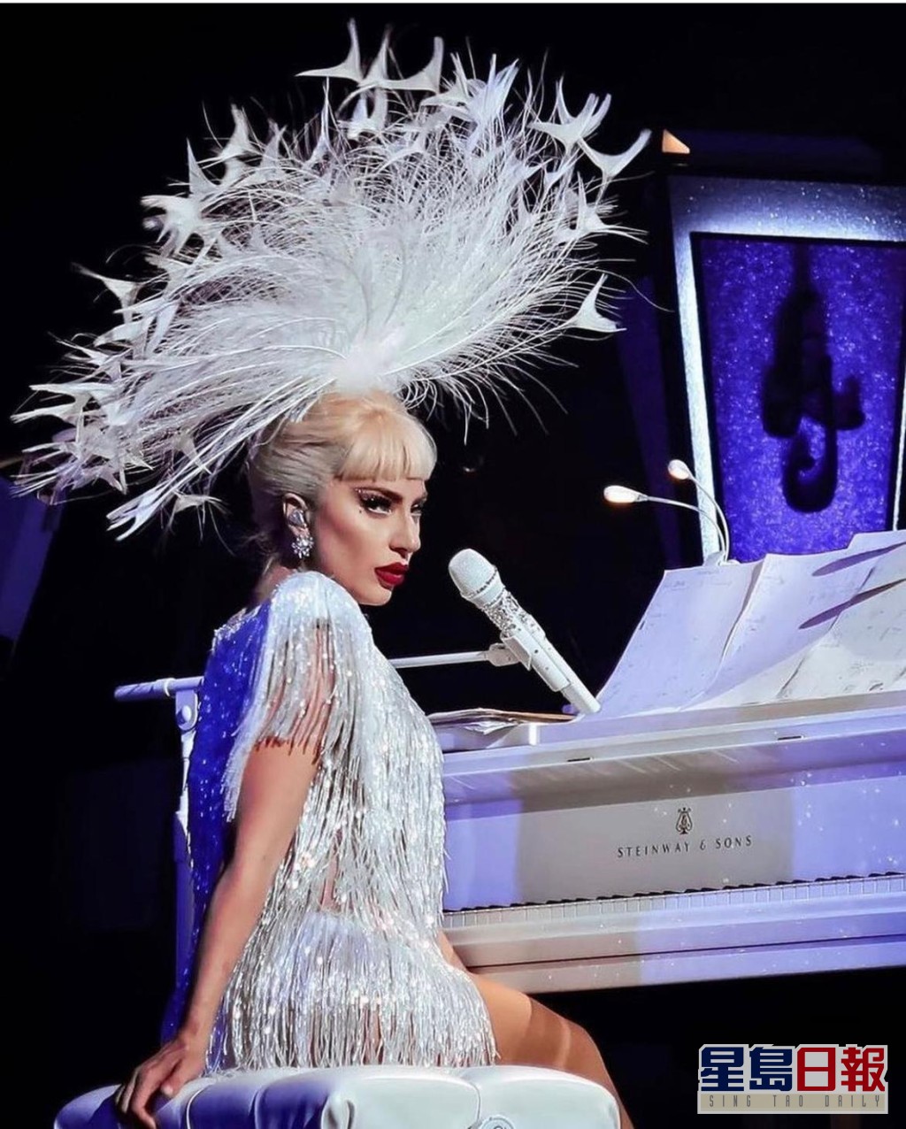 Gaga唱而優則演。