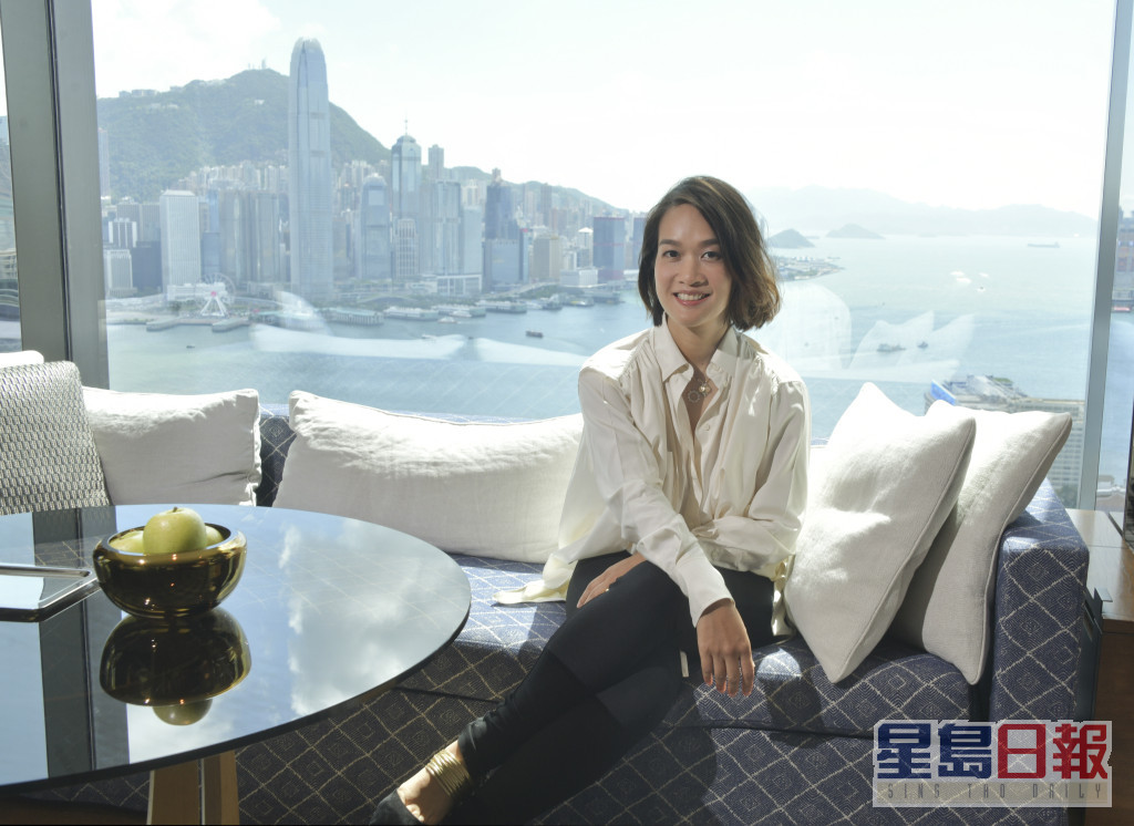 鄭志雯現掌舵集團的酒店業務，是香港瑰麗酒店（Rosewood）的集團首席行政總裁。