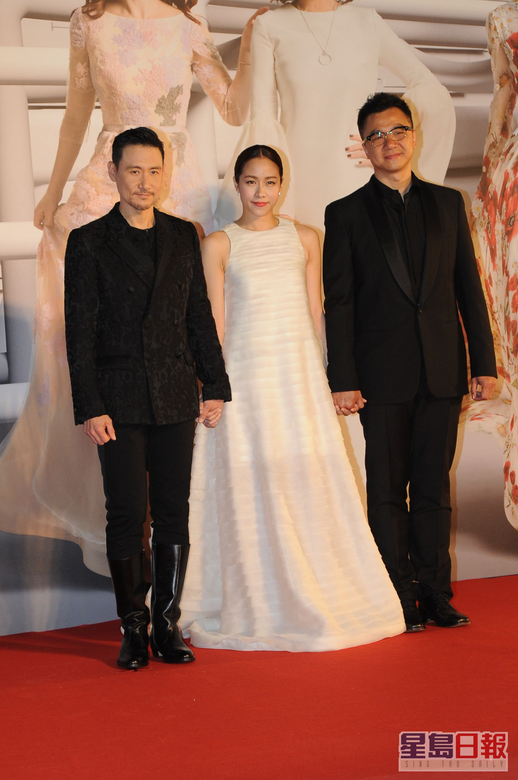 林嘉欣及丈夫袁劍偉出席《第35屆香港電影金像獎頒獎典禮》獲最佳衣着！