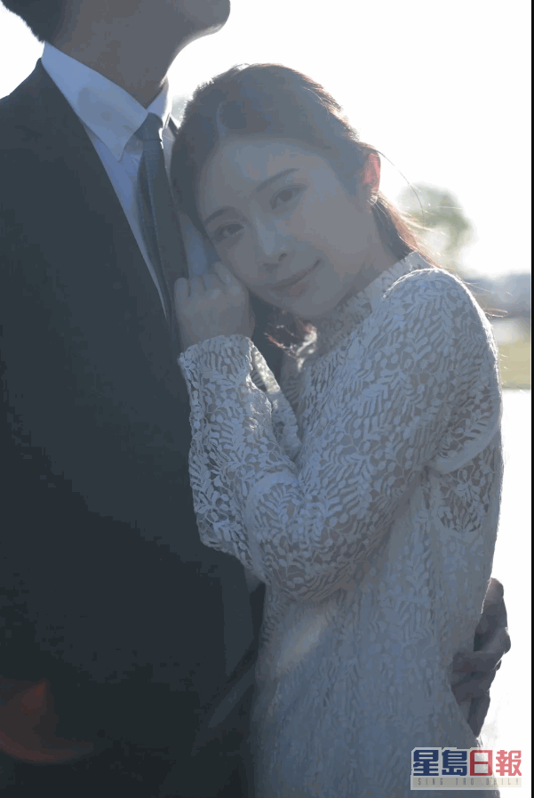 鸡排妹上月突然宣布嫁日本小儿科医生，成为日本人妻。