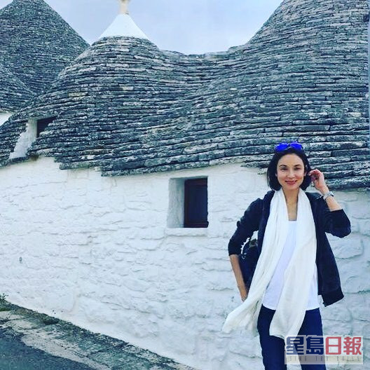 婚后郑雪儿除照顾丈夫与前妻的一对子女外，还几乎每月陪丈夫公干，睇新酒店发展及搞饮食生意。