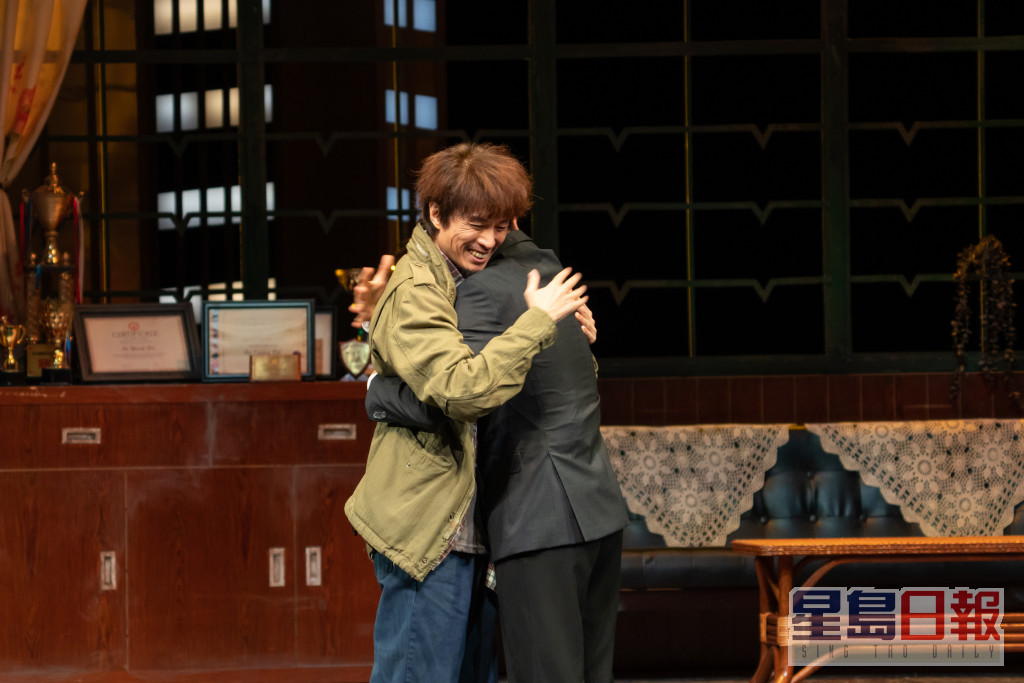 黄子华与潘灿良首次合演舞台剧。