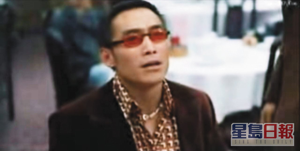 郑浩南在电影《98古惑仔之龙争虎斗饰演黑道大反派「司徒浩南」。