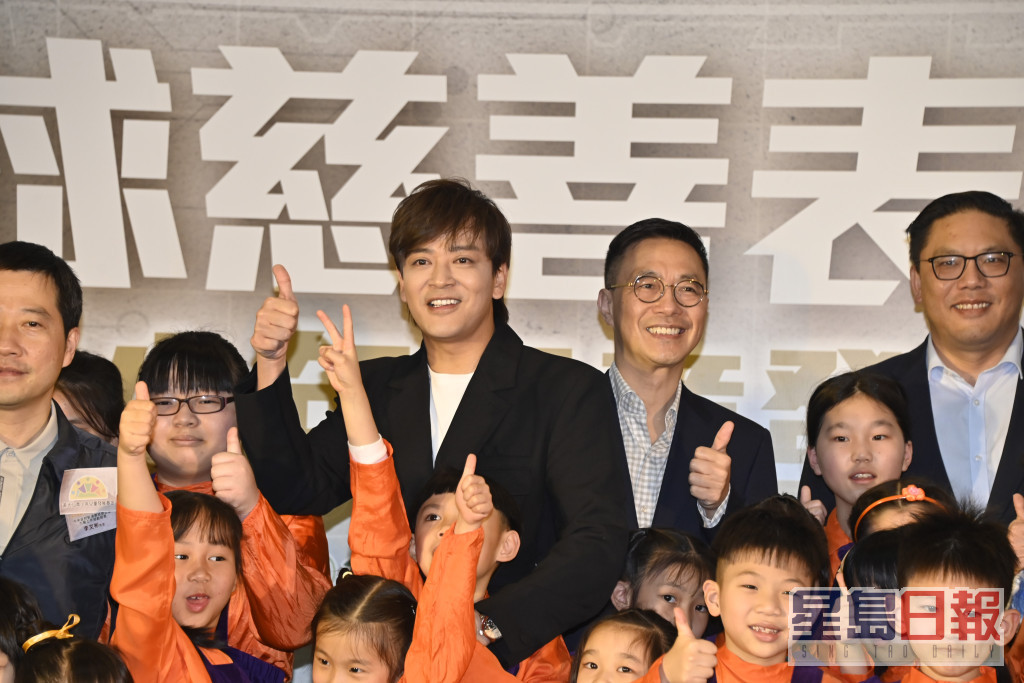 陳曉東出席《桌球慈善表演賽暨黃大仙青少年兒童發展基金啟動禮》。