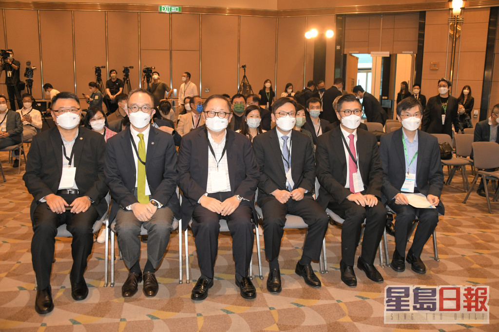香港会议展览中心举办「善用乐龄科技提升照顾－疫后发展方向」论坛。黄伟强摄