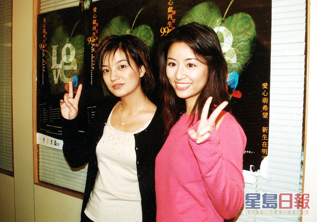 台灣女星林心如（右）1998年與趙薇拍《還珠格格》於兩岸三地爆紅。