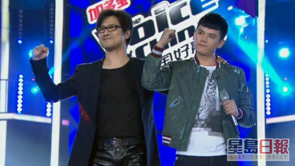 張恒遠2013年參加《中國好聲音》第二季獲得汪峰（左）組冠軍、全國決賽亞軍進而出道。
