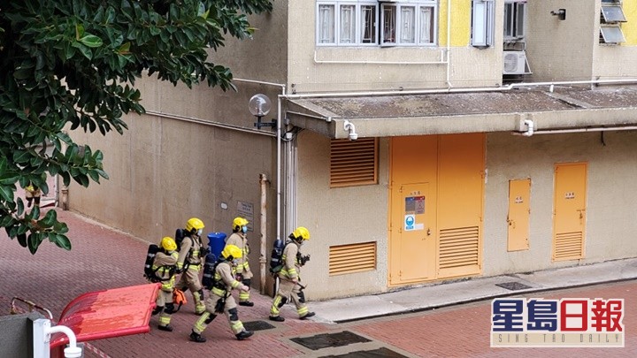 消防人員到場撲救。香港突發事故報料區facebook圖片