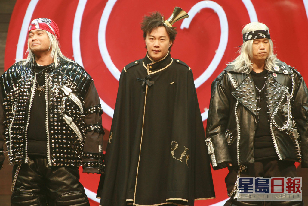 软硬天师与陈奕迅（中）曾一同踏上「叱咤」颁奖礼。