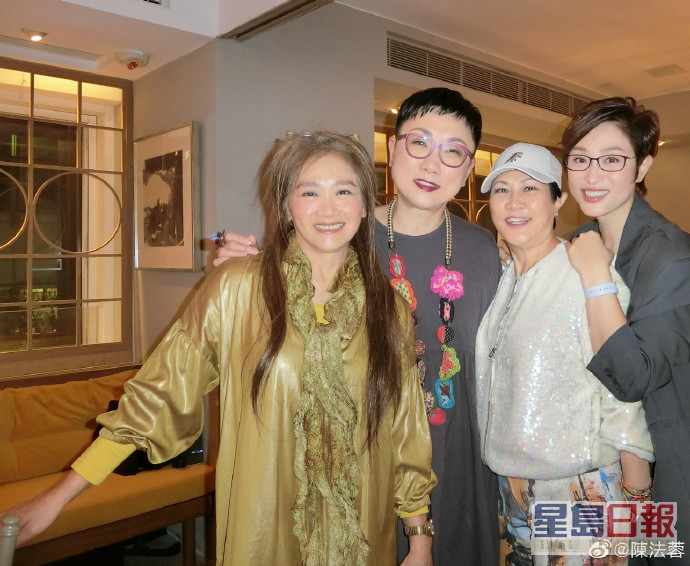 （左二起）刘天兰、陈洁灵、陈法蓉。