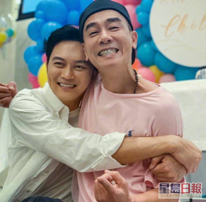 陳小春（右）與張智霖去年參加《披荊斬棘的哥哥》，人氣再度急升。