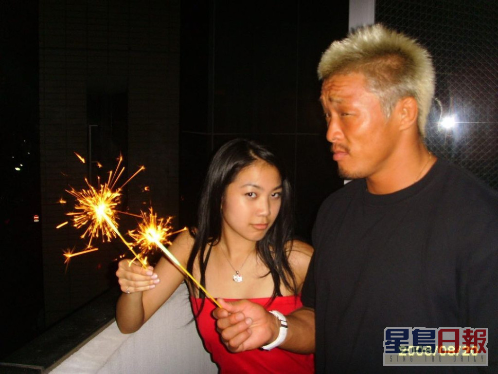 照片攝於2006年8月，姜麗文個少女樣好索喎。