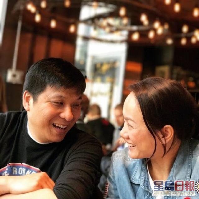 簡慕華在2017年宣佈離開TVB，翌年與圈外老公結婚，移居加拿大。