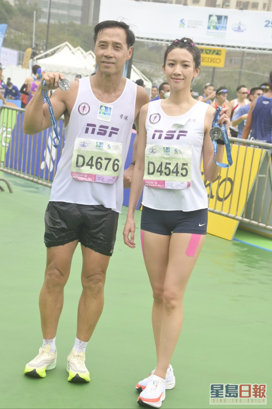 蔡思贝今次同长跑老师兼前香港纪录保持者吴辉扬一齐跑！